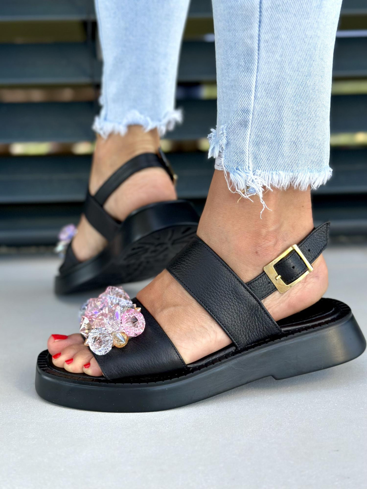 Czarne sandały damskie skórzane