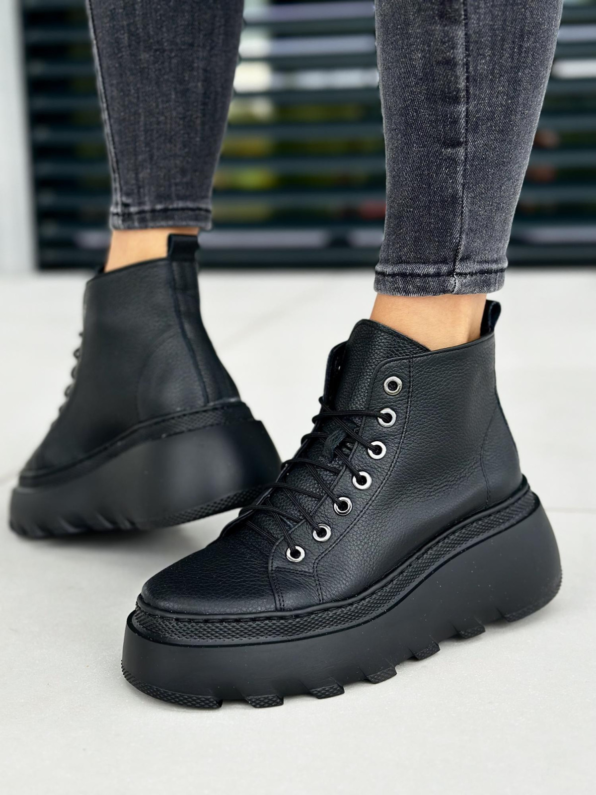 Czarne trampki damskie skórzane