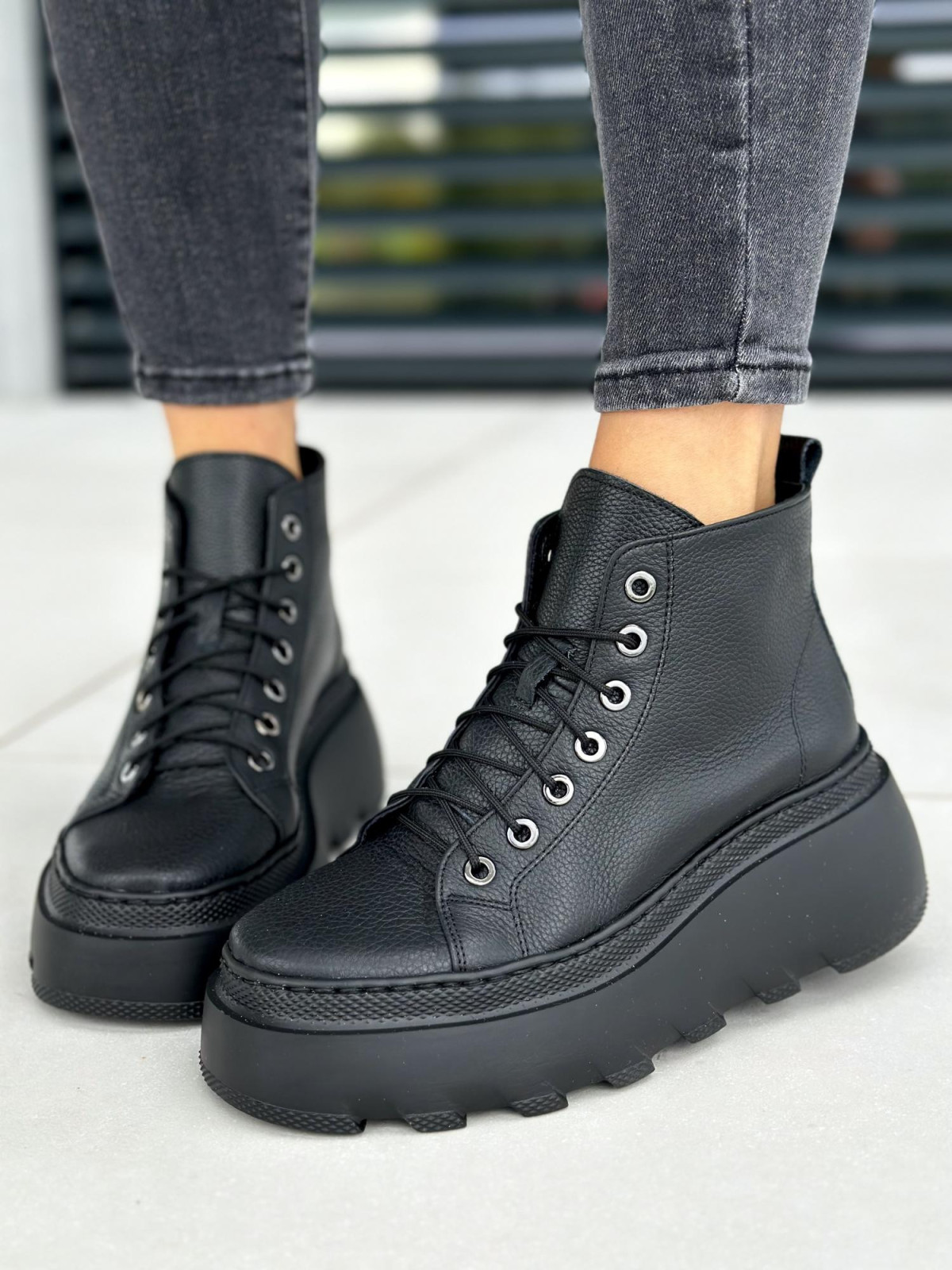 Czarne trampki damskie skórzane