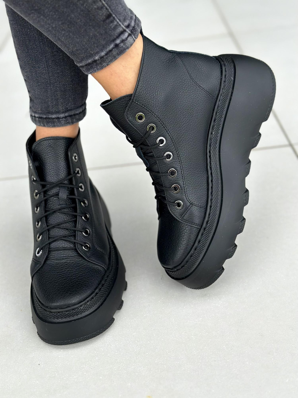 Czarne trampki damskie skórzane