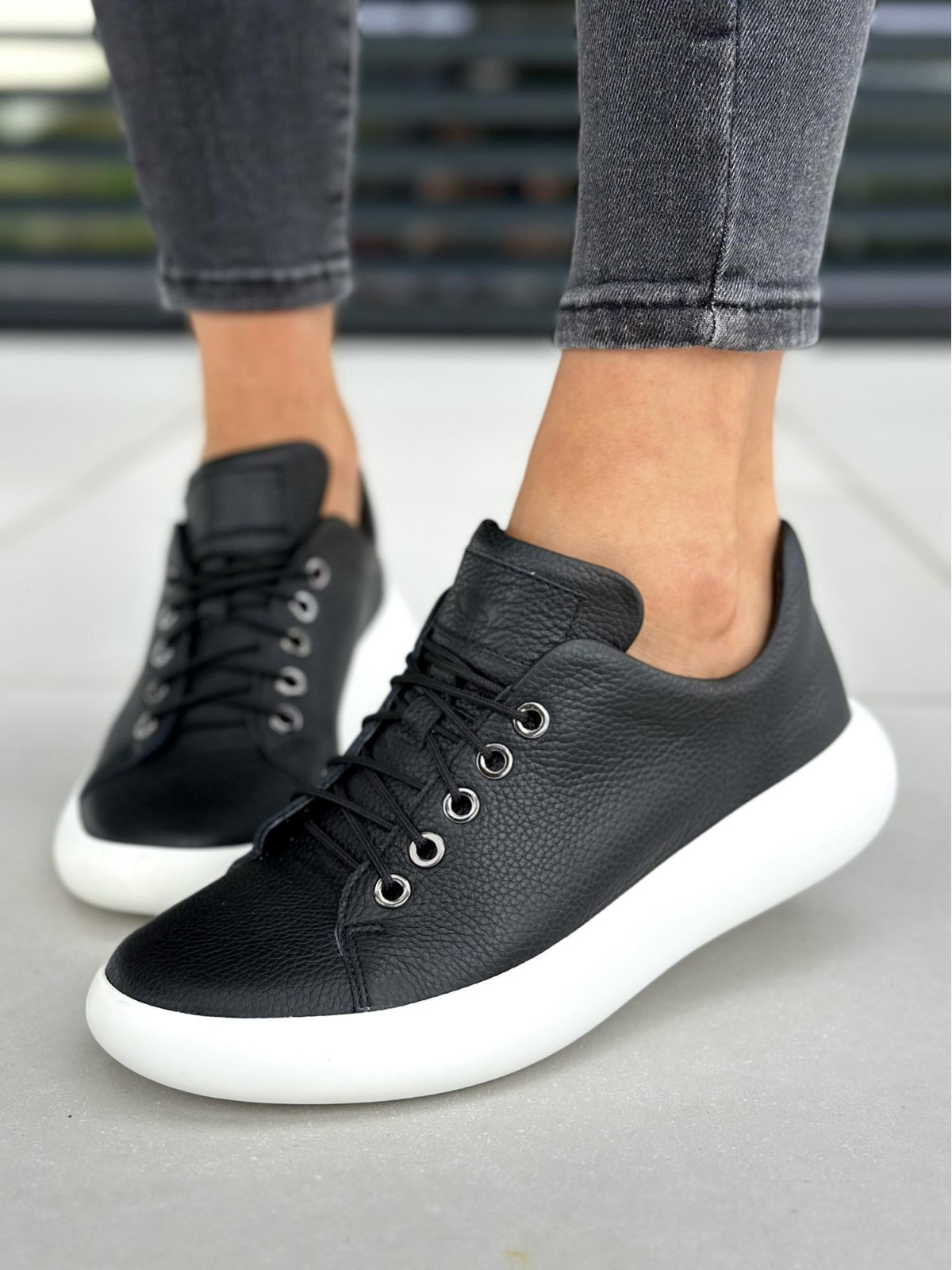 Czarne trampki damskie skórzane