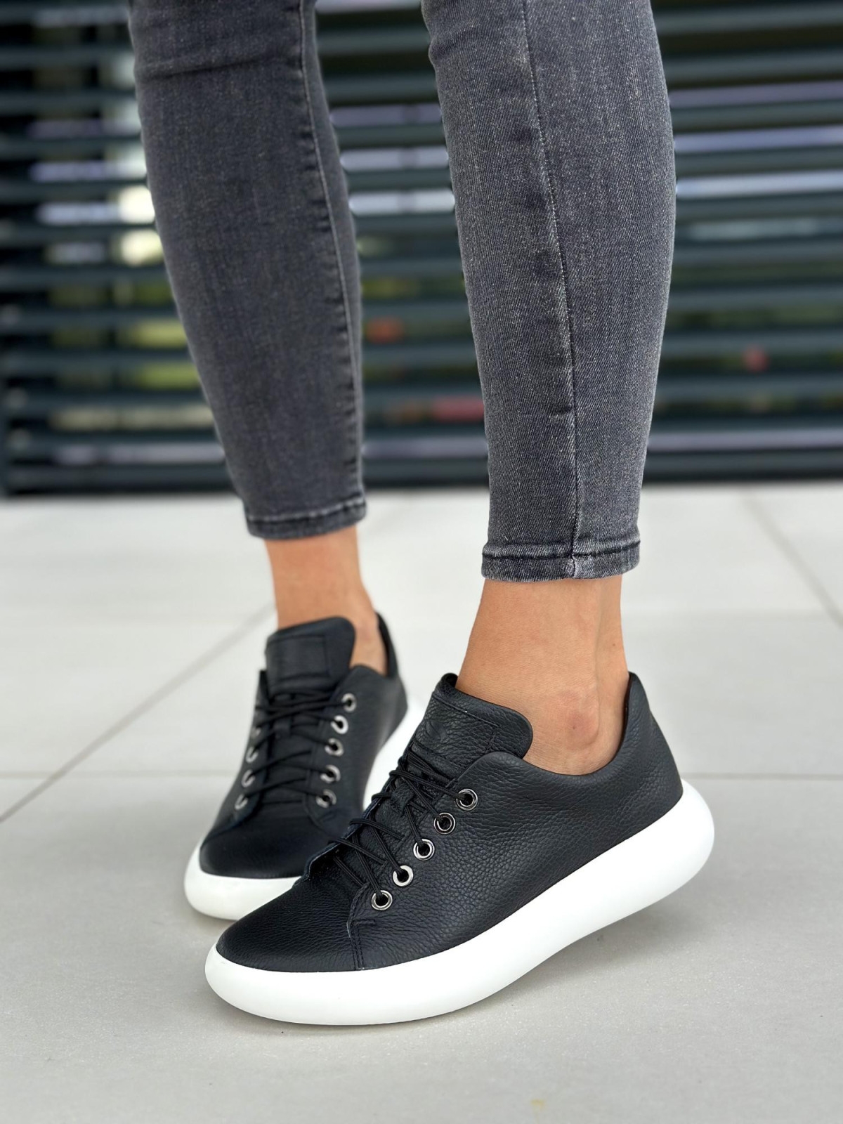 Czarne trampki damskie skórzane