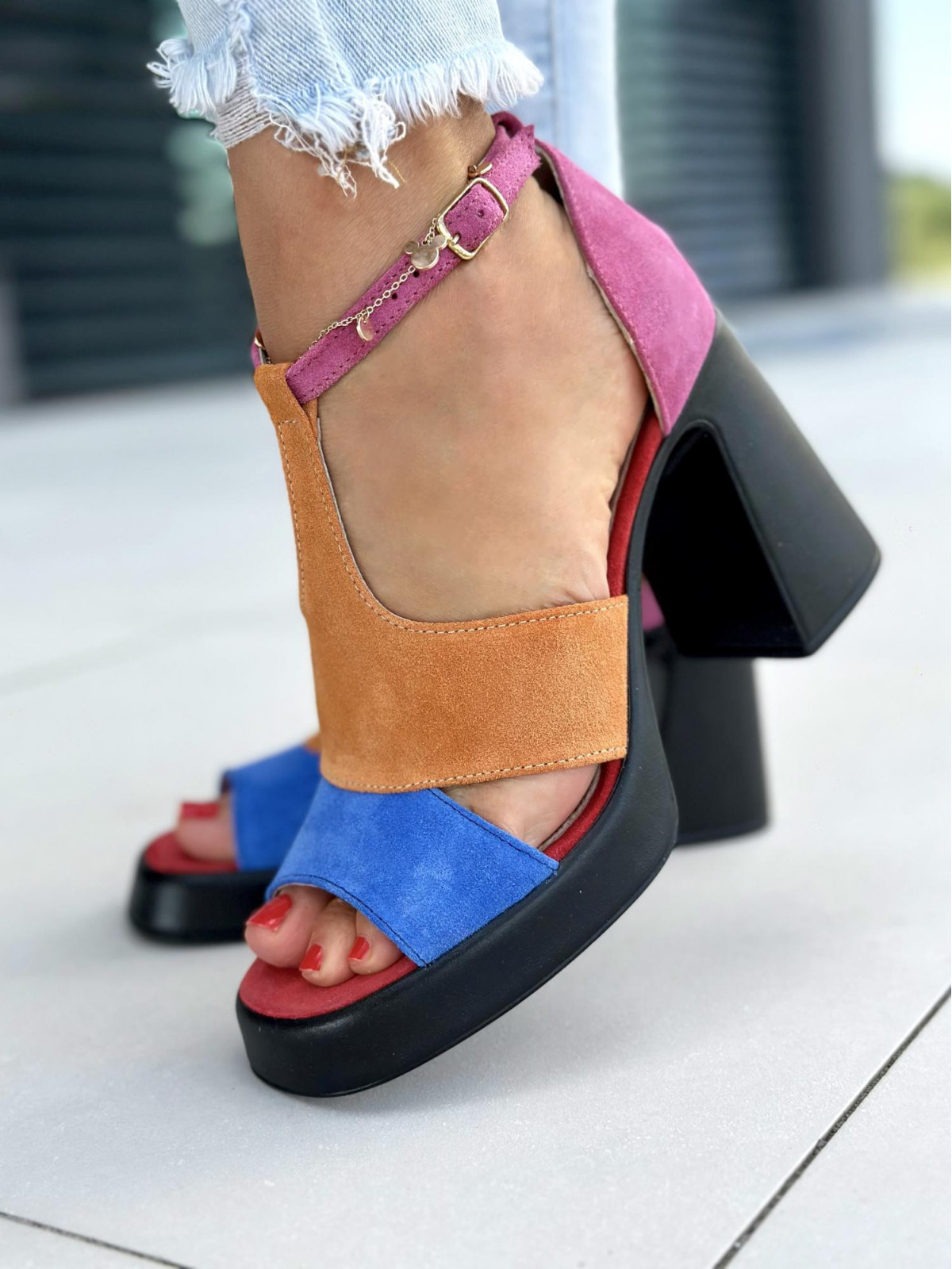 Wielokolorowe sandały damskie skórzane