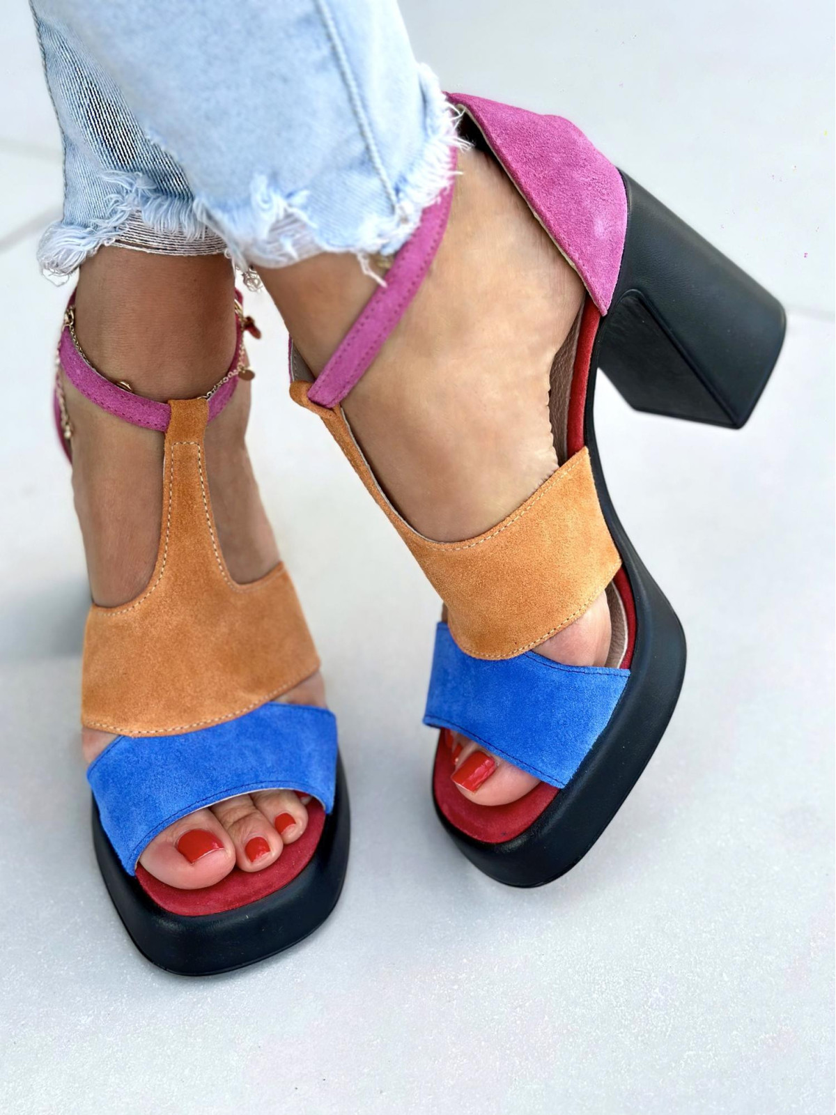 Wielokolorowe sandały damskie skórzane