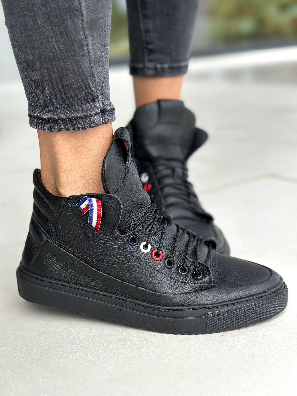 Czarne trampki damskie skórzane