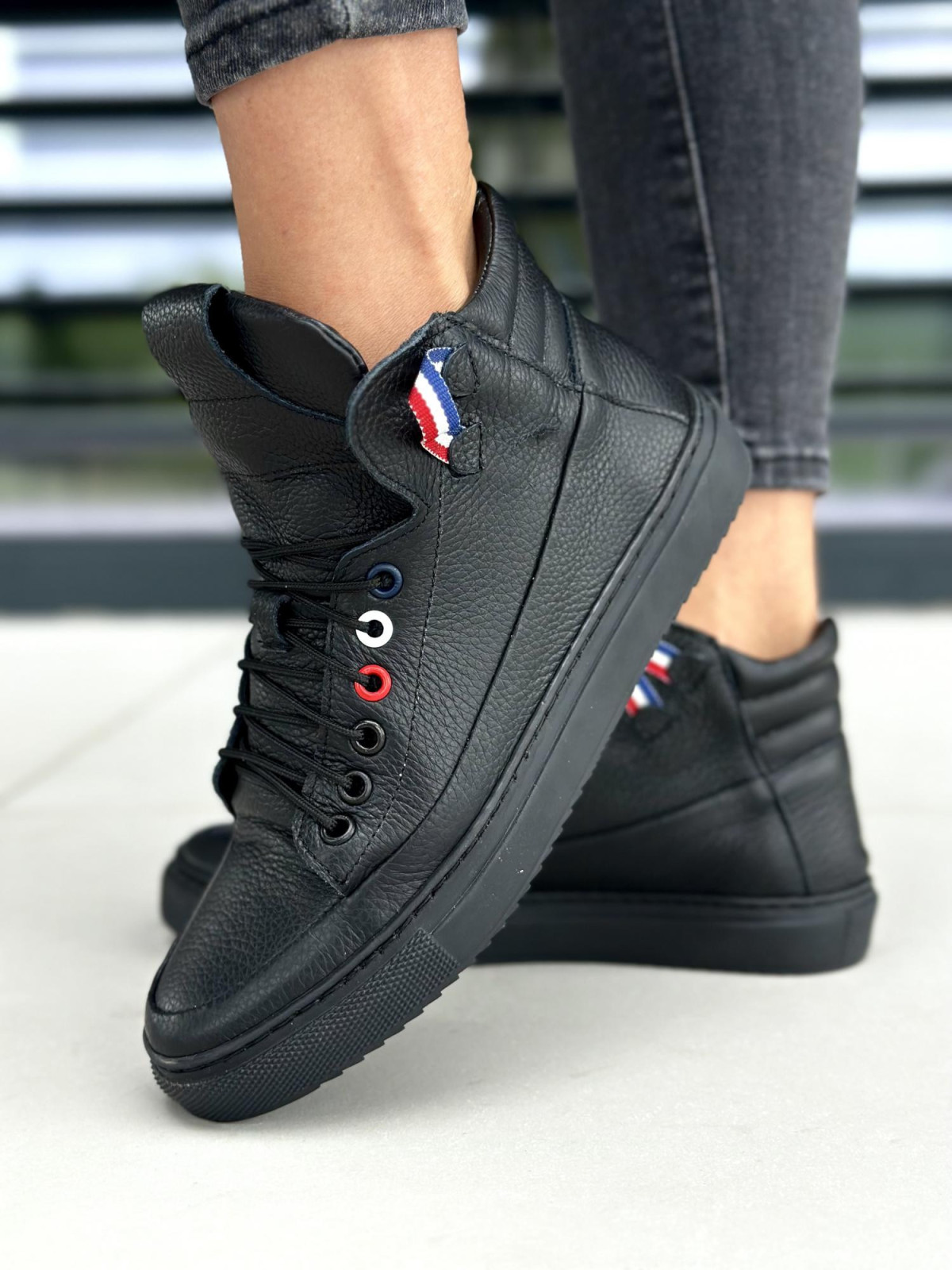 Czarne trampki damskie skórzane