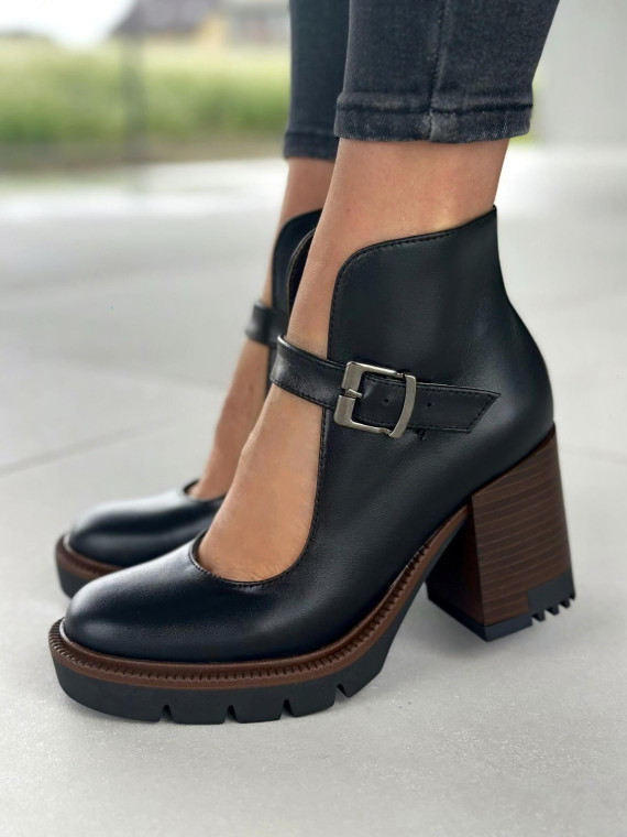 Czarne półbuty damskie skórzane
