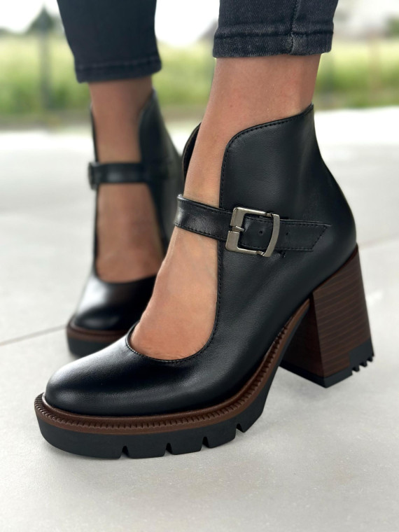 Czarne półbuty damskie skórzane