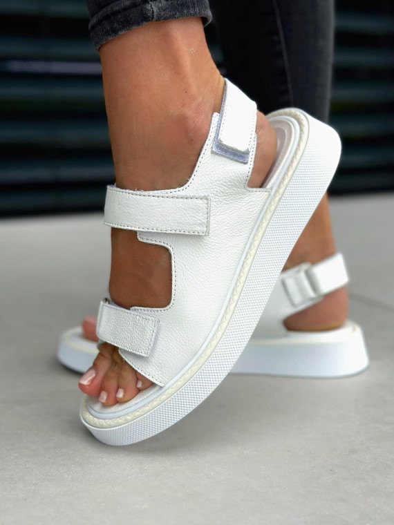 Białe sandały damskie skórzane