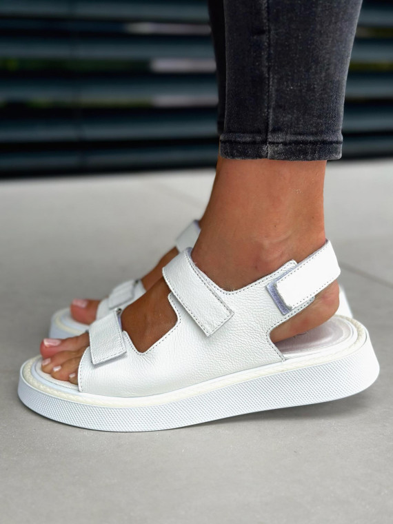 Białe sandały damskie skórzane