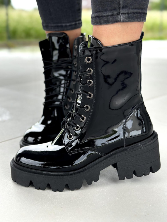 Czarne trapery damskie skórzane