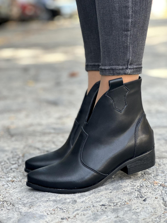 Czarne botki OLEKSY ze skóry naturalnej Polskiej produkcji