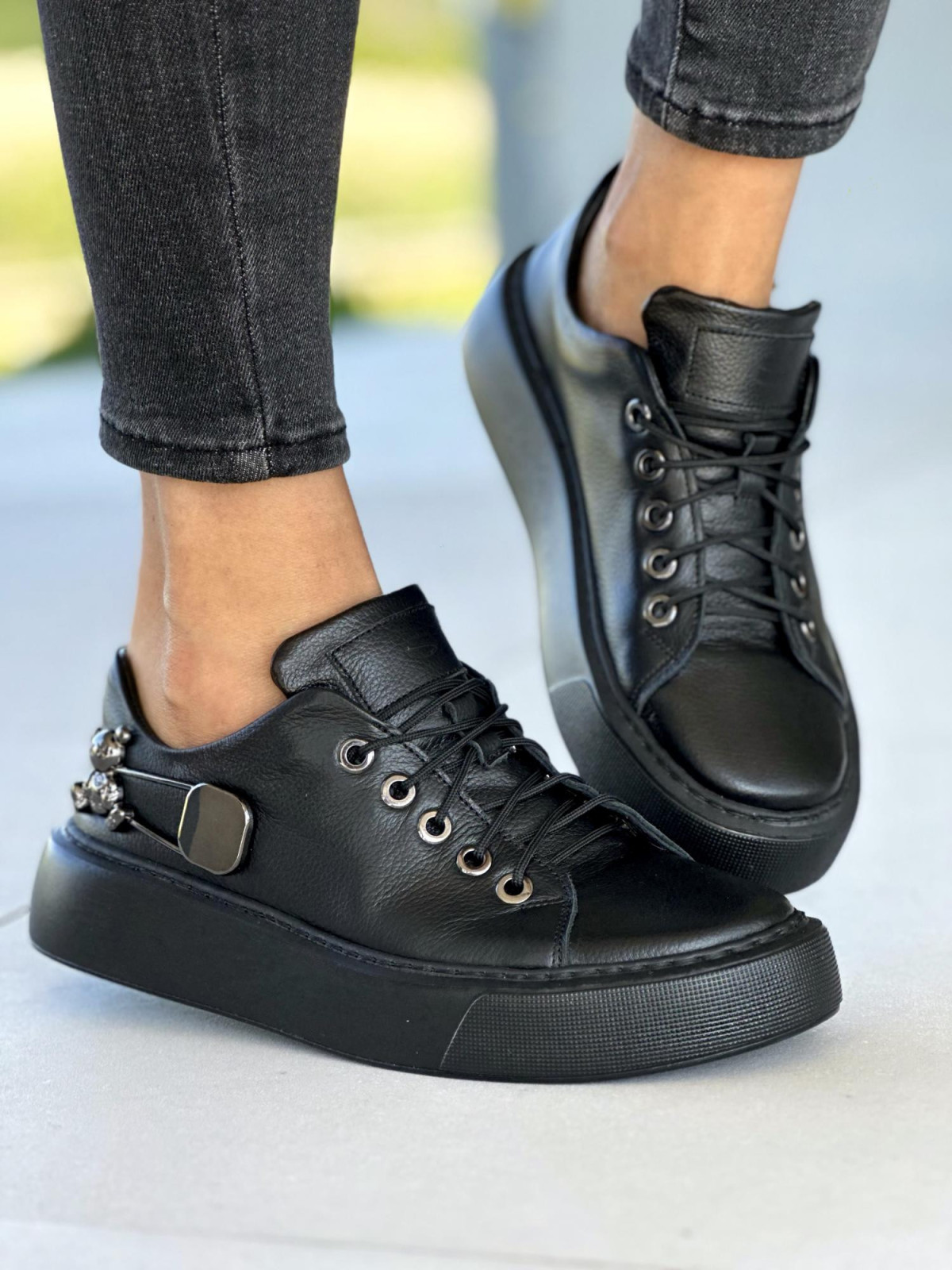 Czarne trampki damskie skórzane