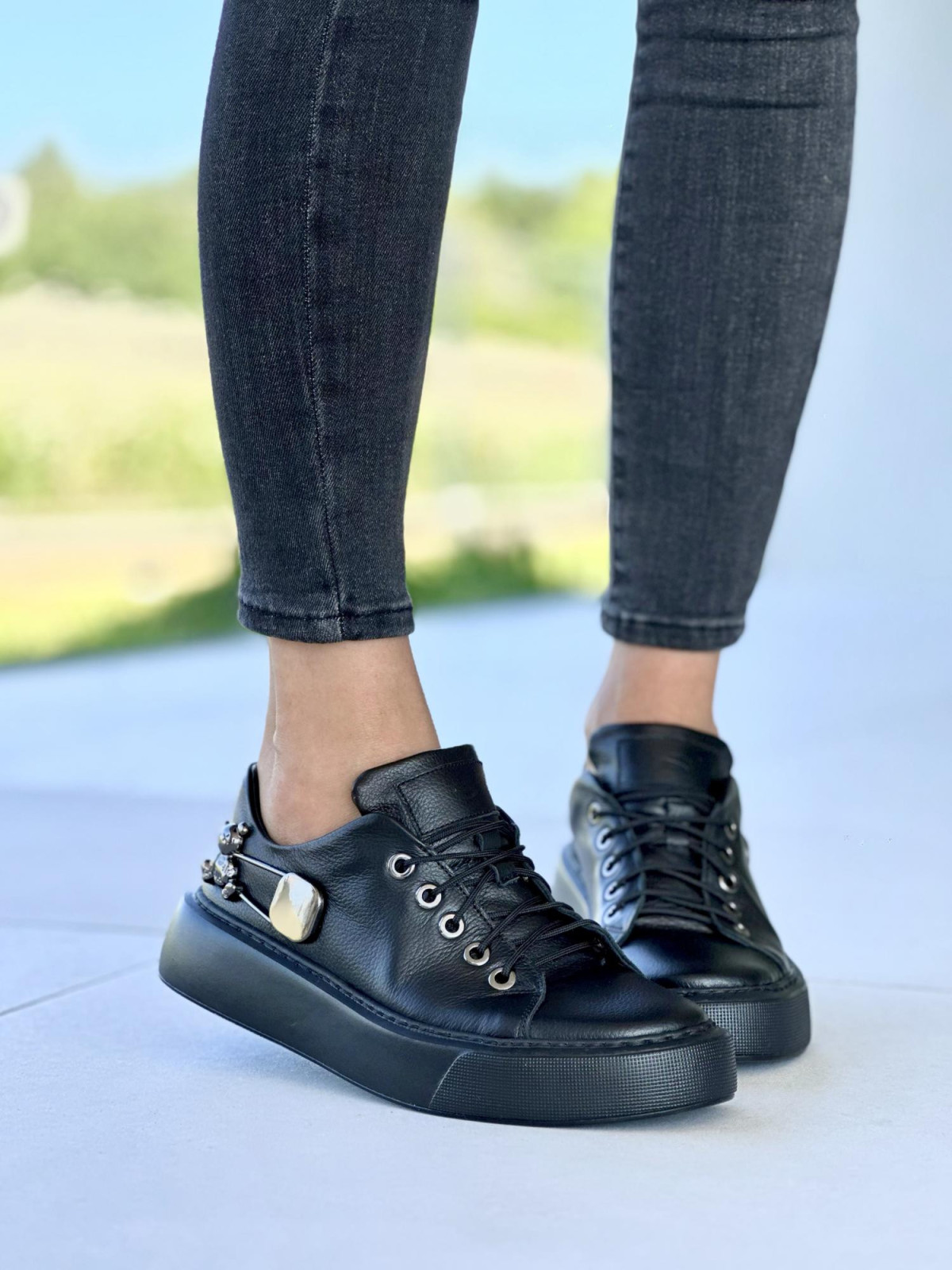 Czarne trampki damskie skórzane