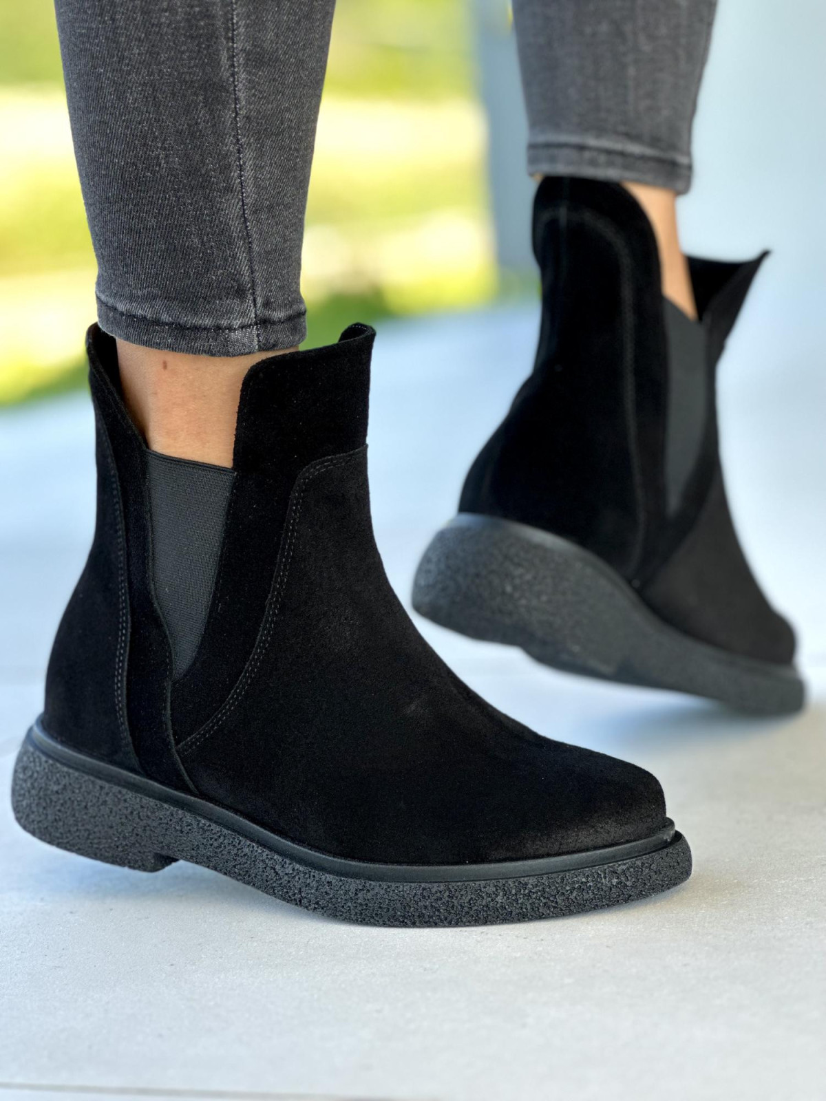 Czarne botki damskie skórzane