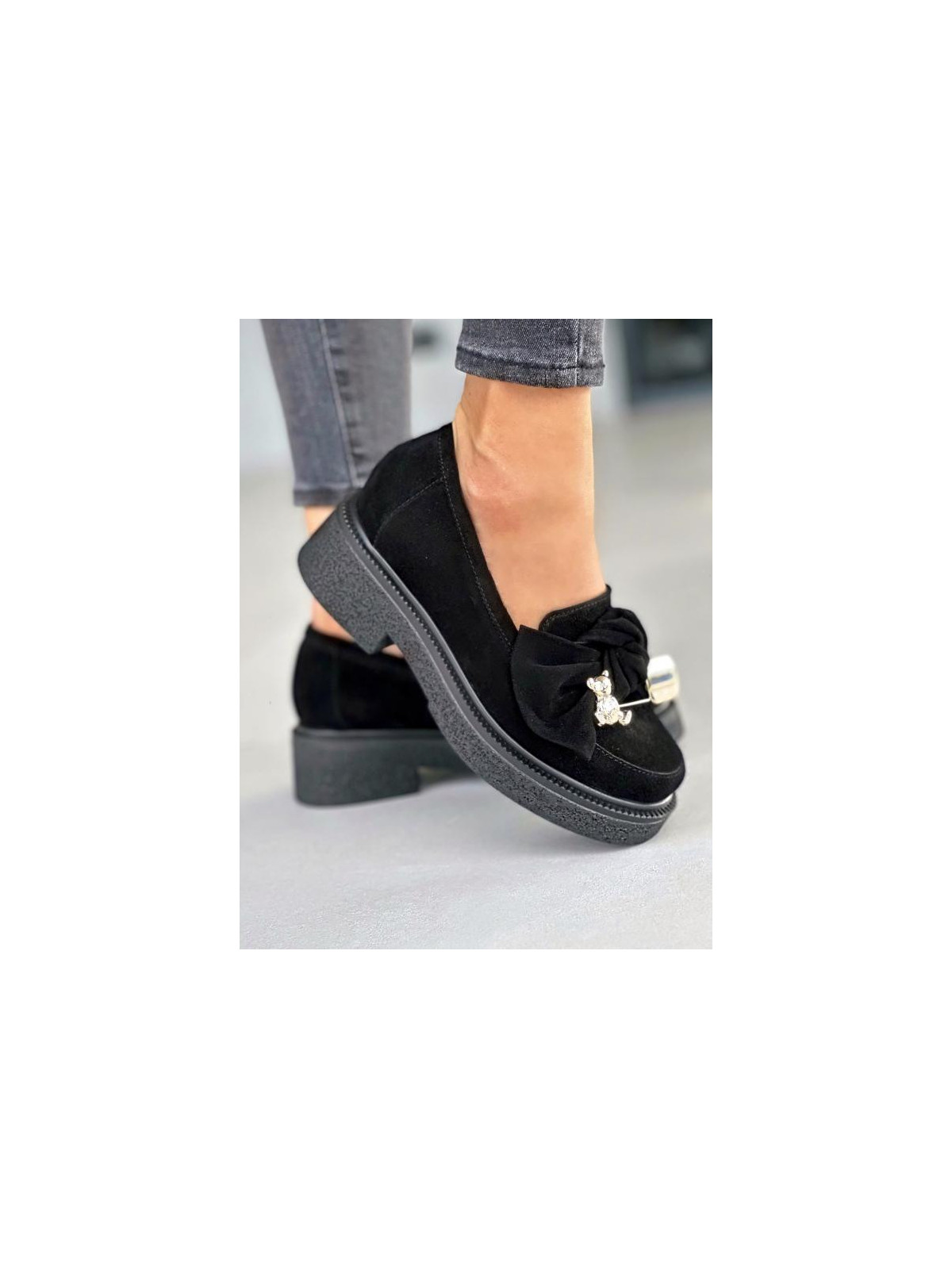 Czarne półbuty damskie skórzane