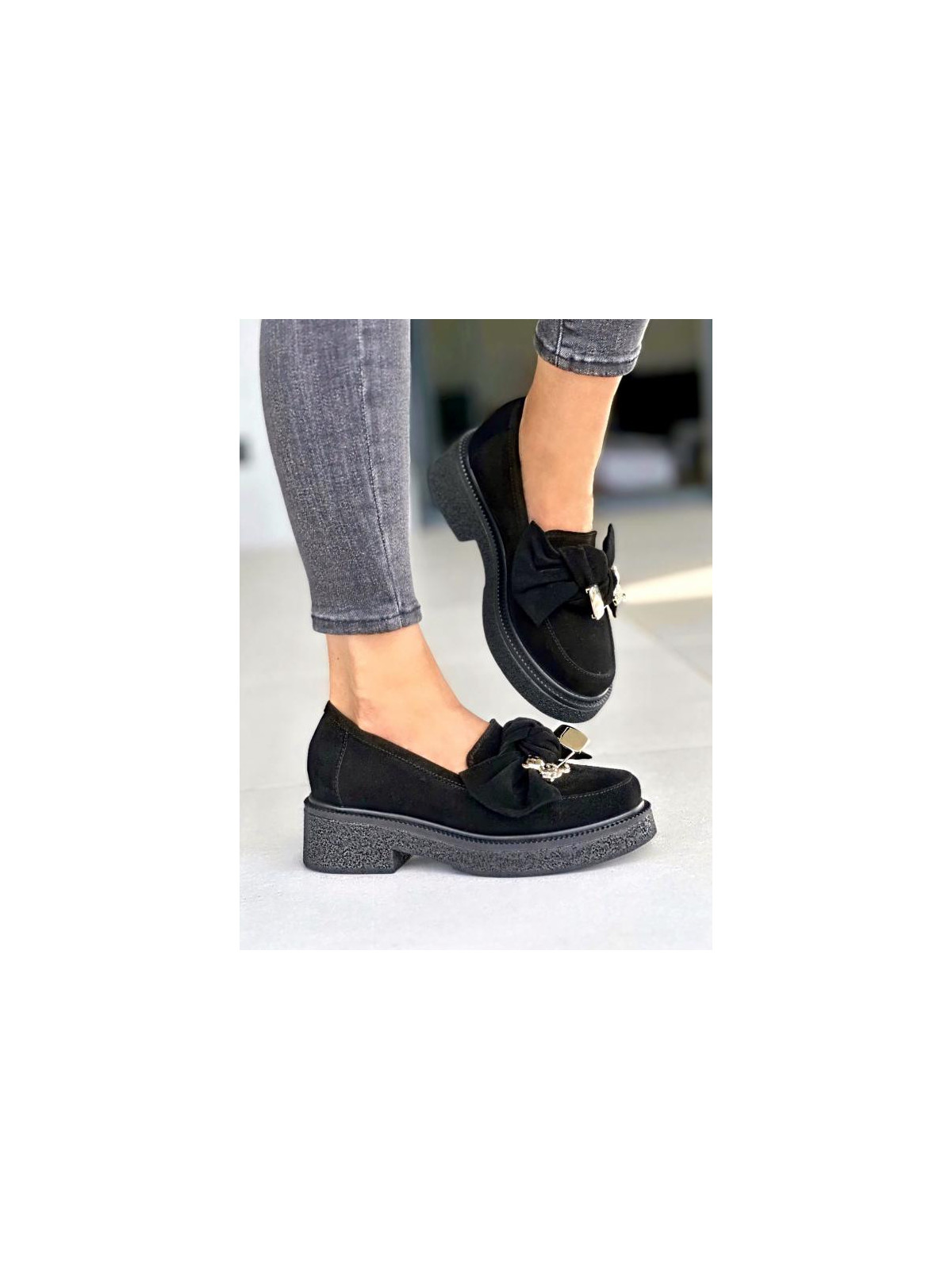 Czarne półbuty damskie skórzane