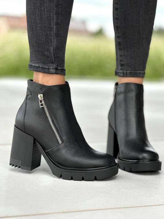 Czarne botki damskie skórzane