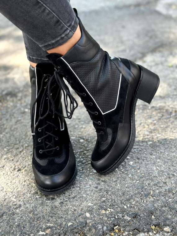 Czarne botki damskie skórzane