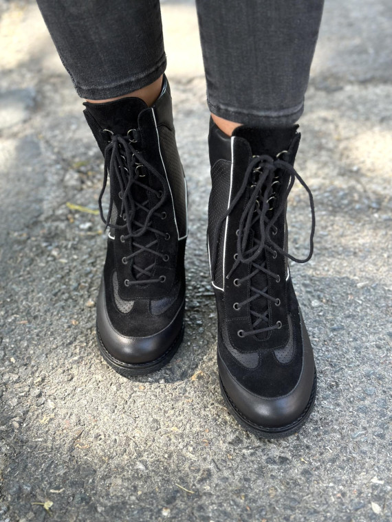 Czarne botki damskie skórzane