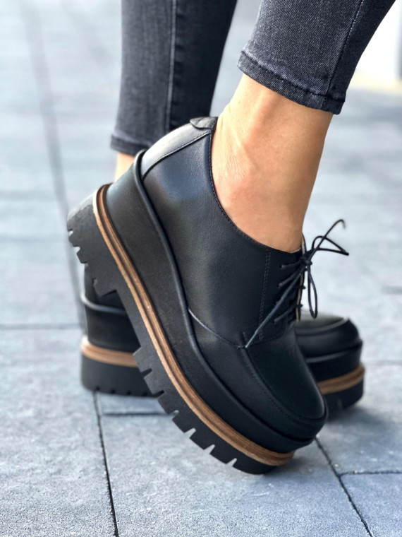 Czarne półbuty damskie skórzane