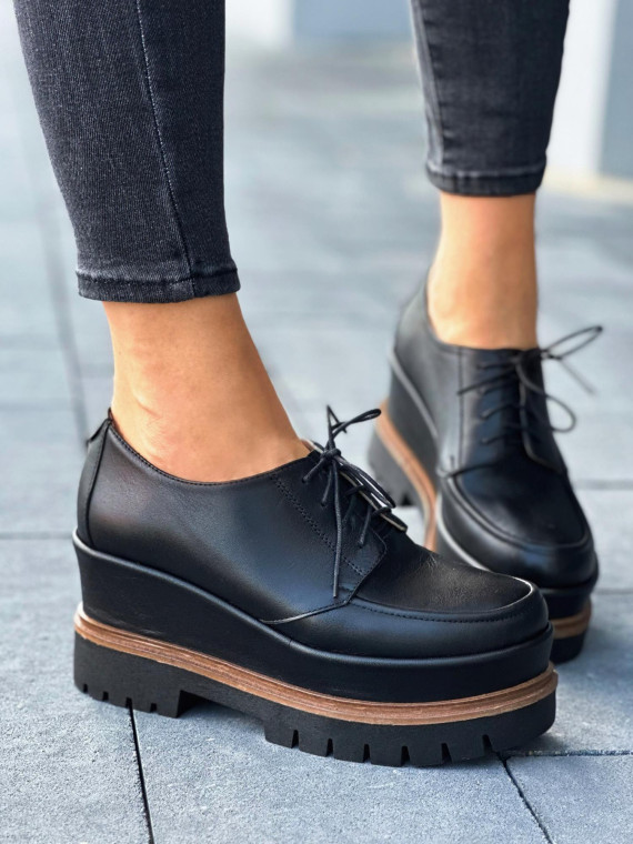 Czarne półbuty damskie skórzane