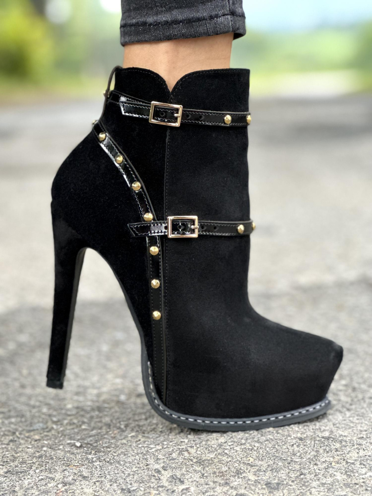 Czarne botki damskie skórzane