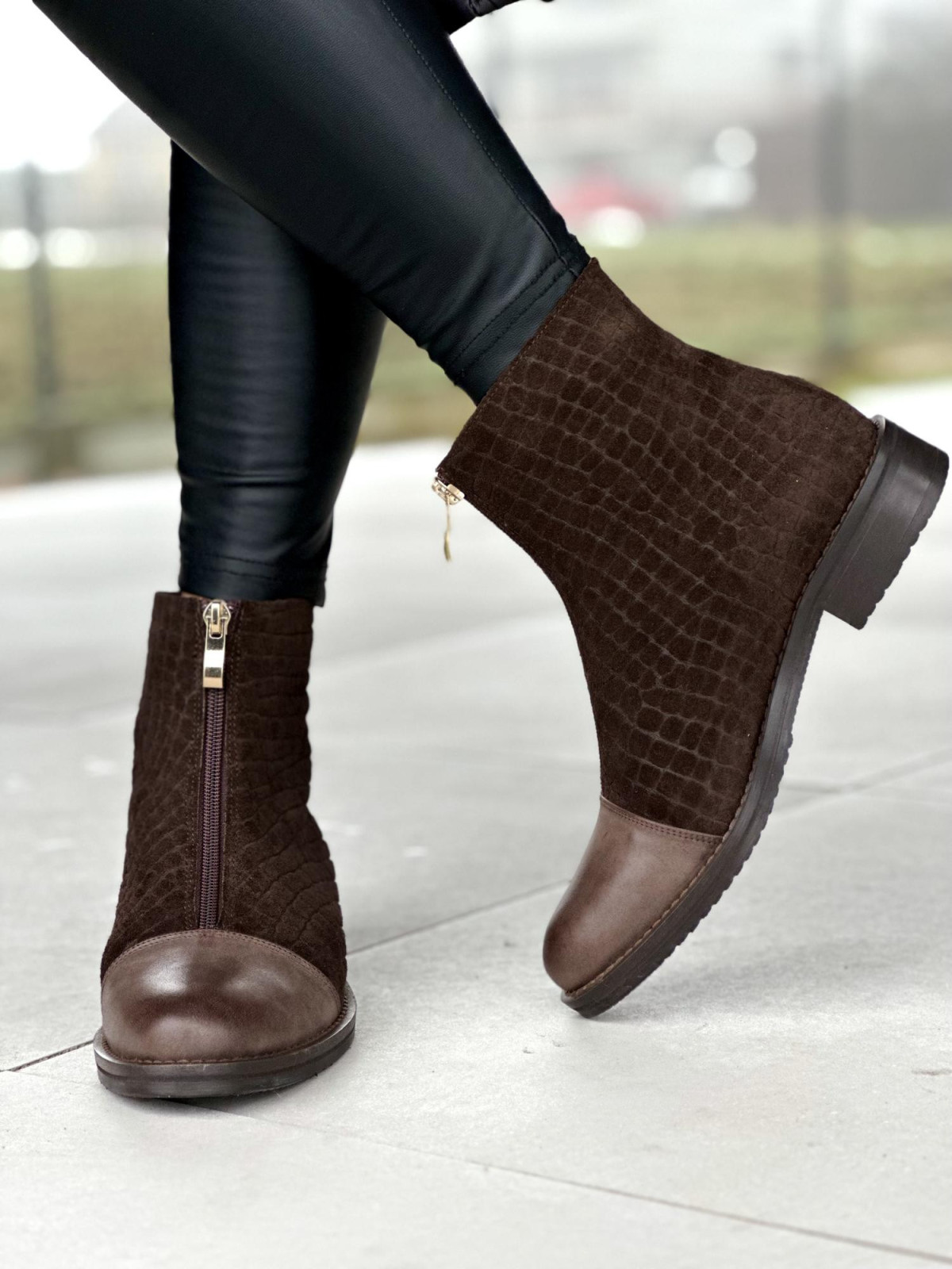 Brązowe botki damskie ze skóry naturalnej welurowej i licowej