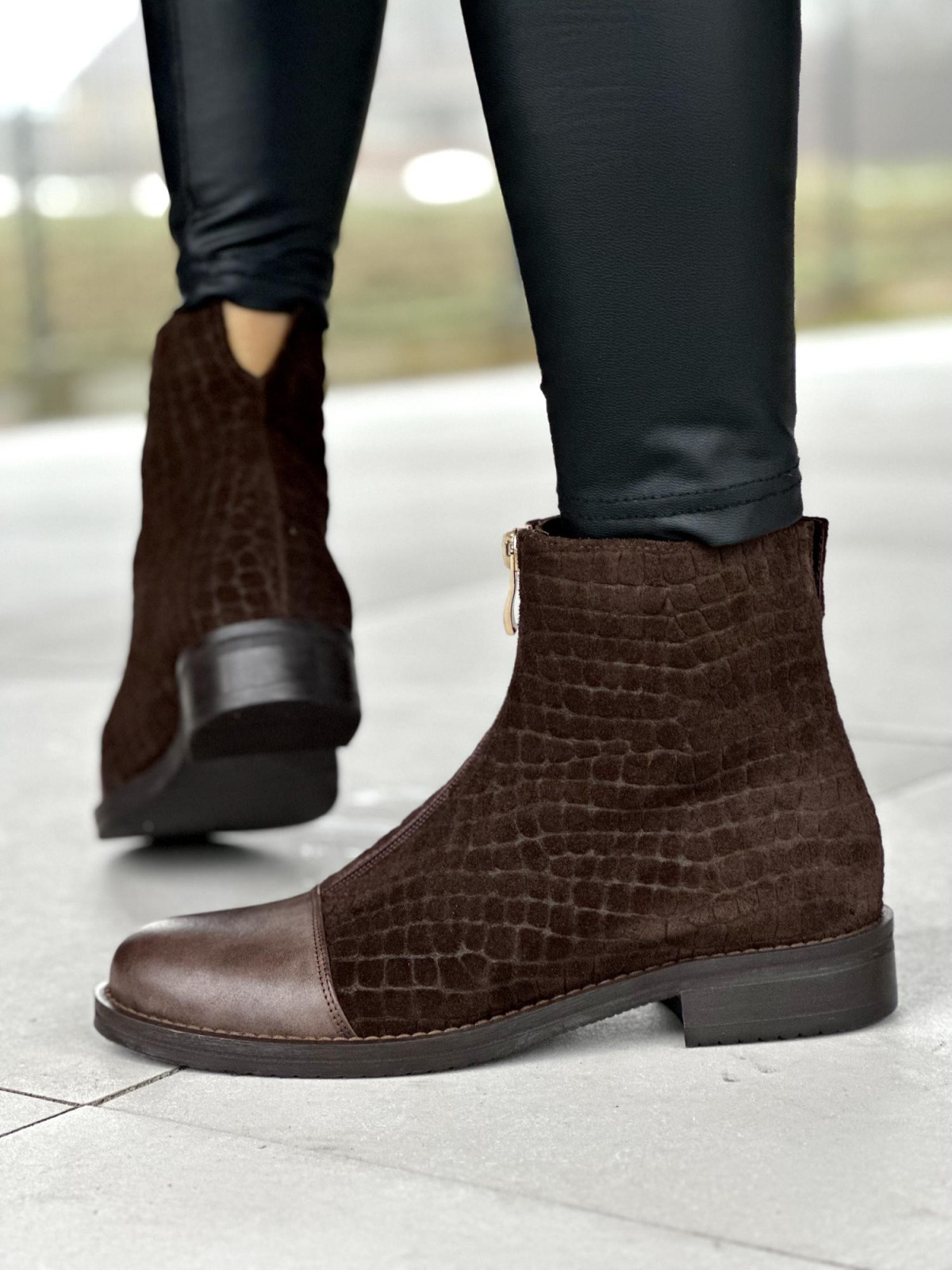 Brązowe botki damskie ze skóry naturalnej welurowej i licowej