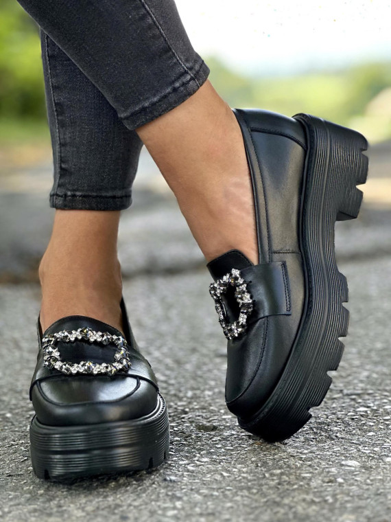 Czarne półbuty damskie skórzane