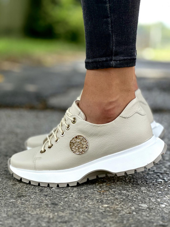 Beżowe trampki damskie skórzane