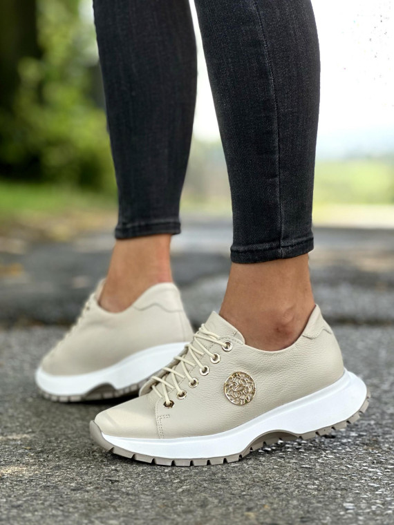 Beżowe trampki damskie skórzane