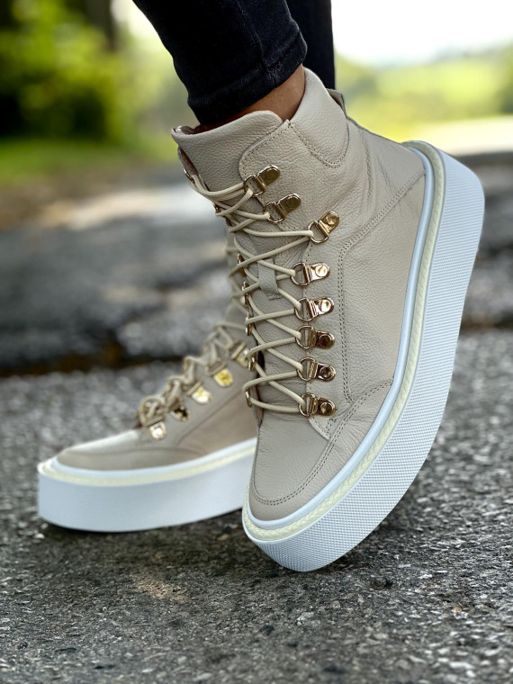 Beżowe trampki damskie skórzane