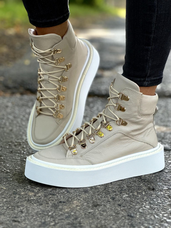 Beżowe trampki damskie skórzane