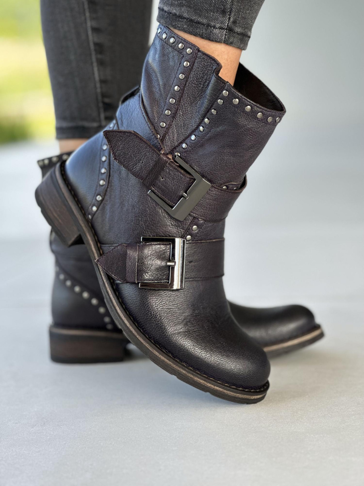 Granatowe botki damskie skórzane