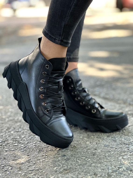 Czarne trampki damskie skórzane