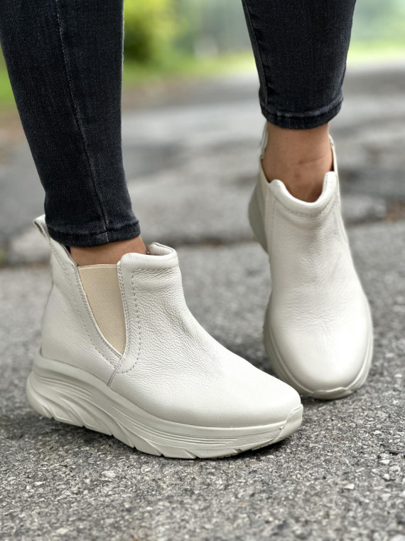 Beżowe botki damskie skórzane