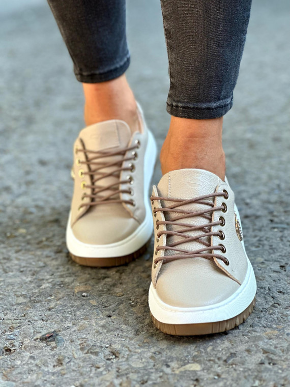 Beżowe trampki damskie skórzane