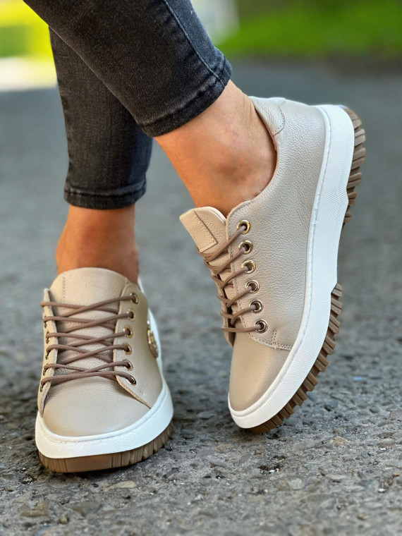 Beżowe trampki damskie skórzane