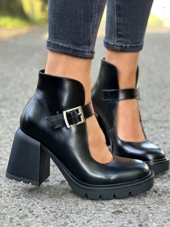 Czarne półbuty damskie skórzane