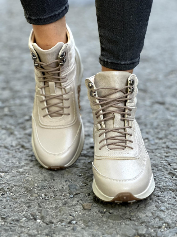 Beżowe sneakersy damskie skórzane