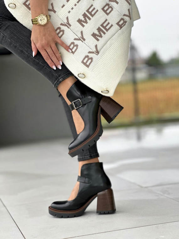 Czarne półbuty damskie skórzane