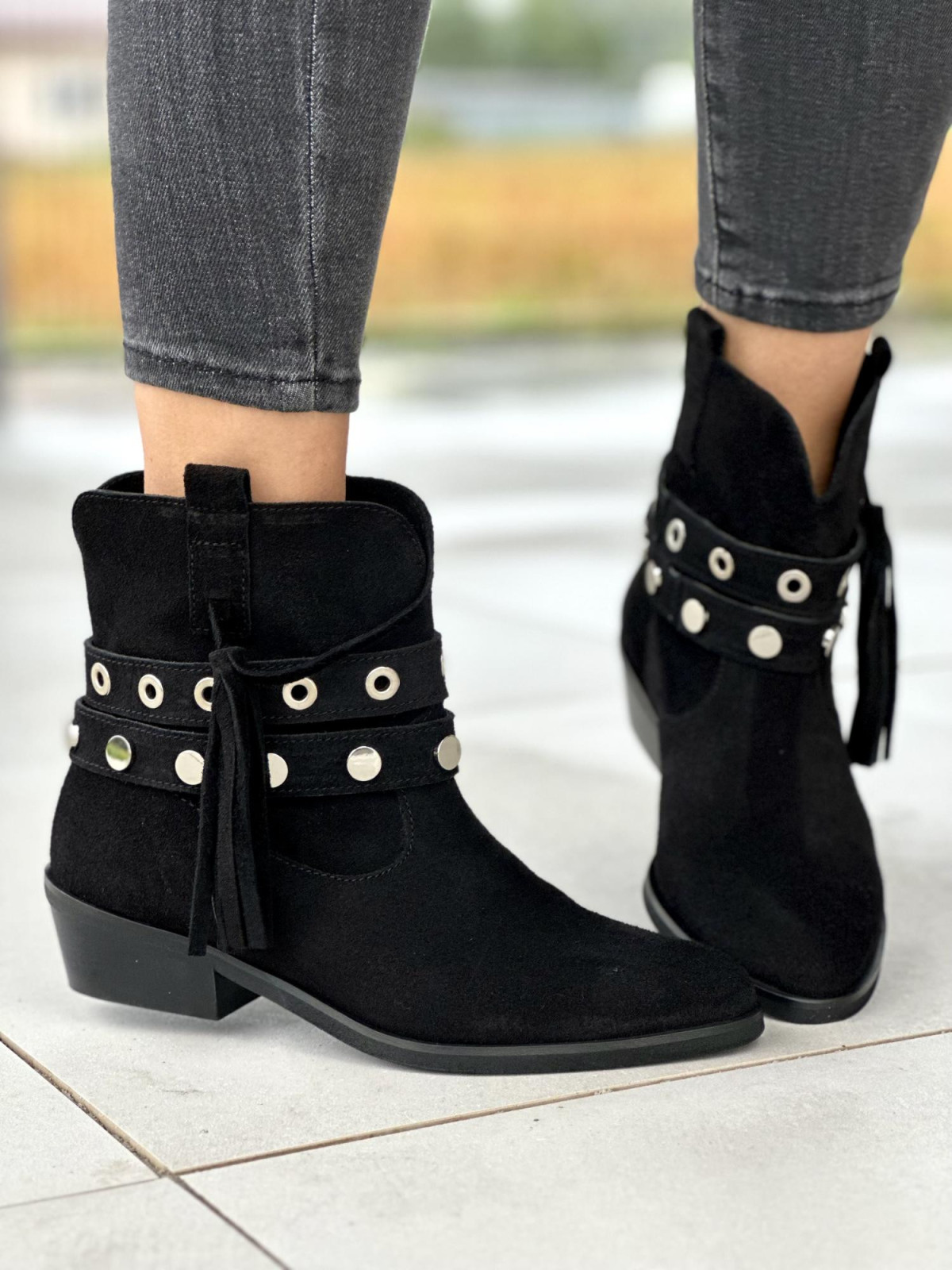 Czarne botki damskie skórzane