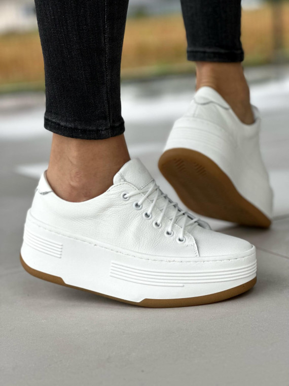 Białe trampki damskie skórzane