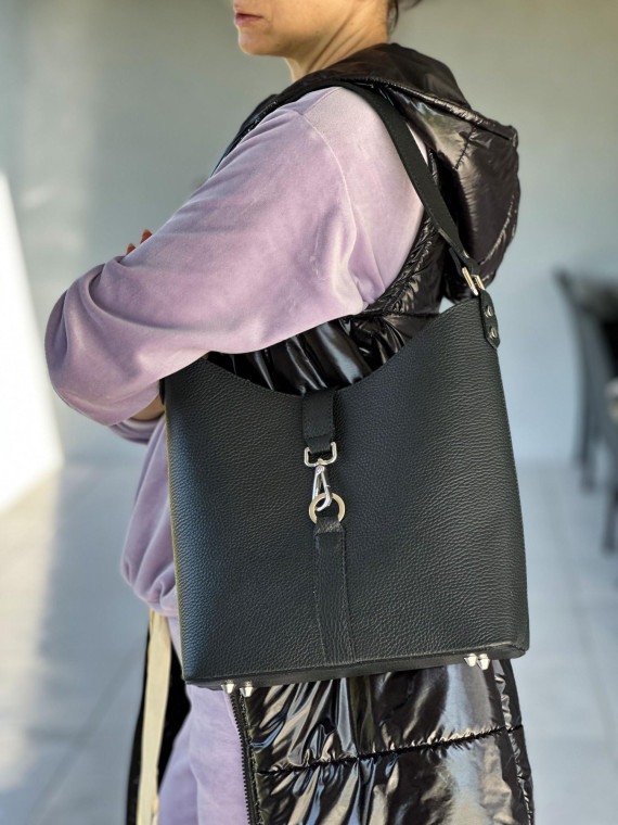 Czarna torebka damska skórzana