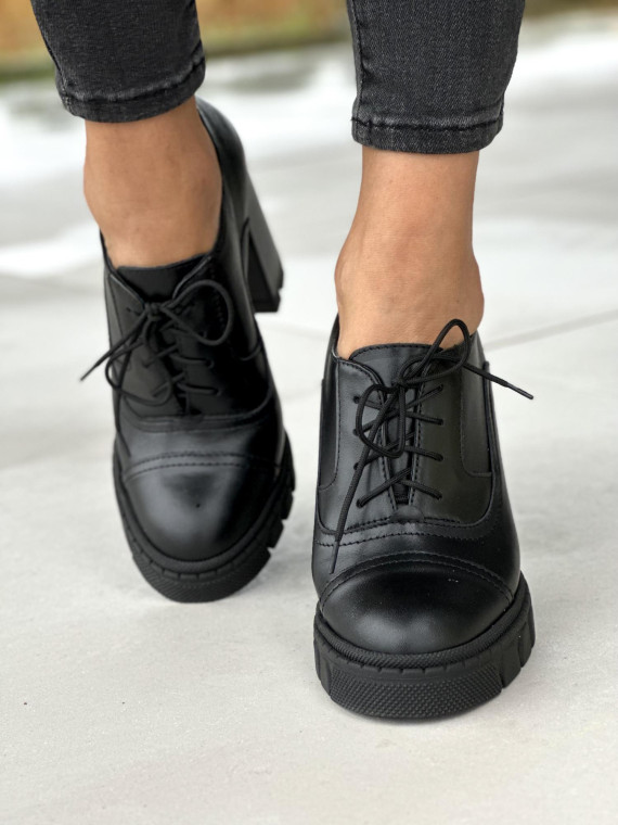 Czarne botki damskie skórzane