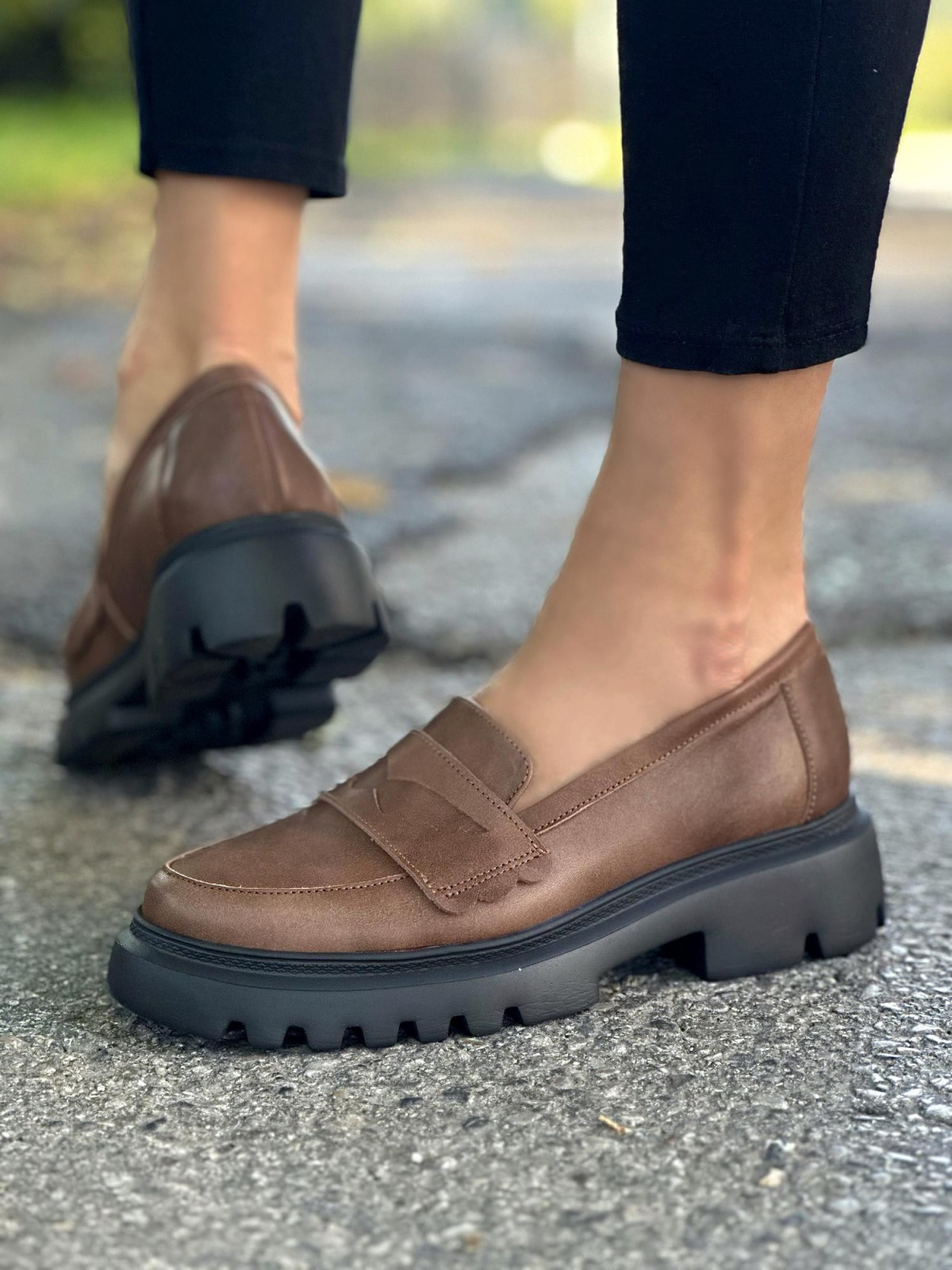 Brązowe mokasyny damskie skórzane