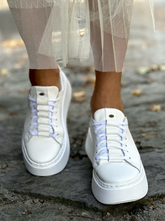 Białe trampki damskie skórzane