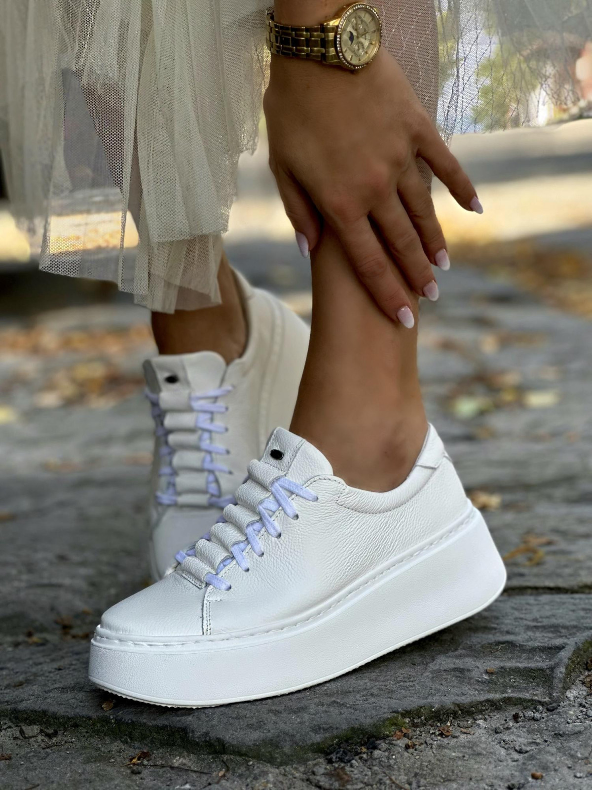 Białe trampki damskie skórzane