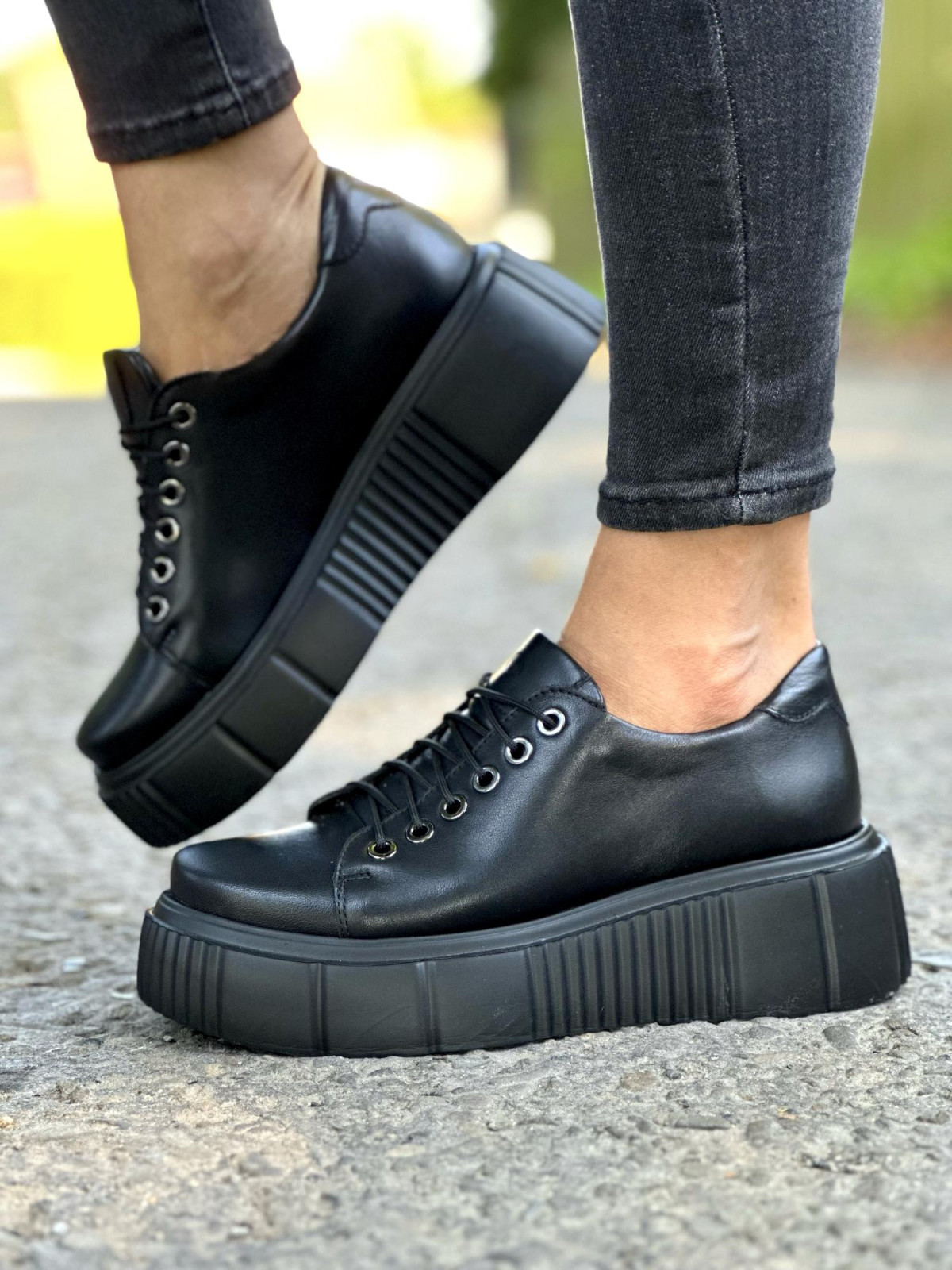 Czarne trampki damskie skórzane